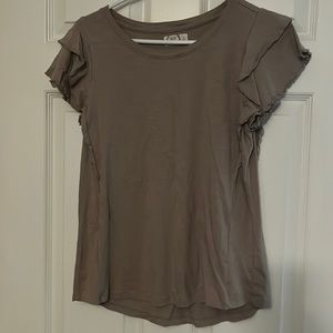 Light purple ruffle sleeve top